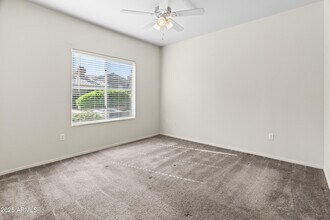 5335 E Shea Blvd in Scottsdale, AZ - Foto de edificio - Building Photo