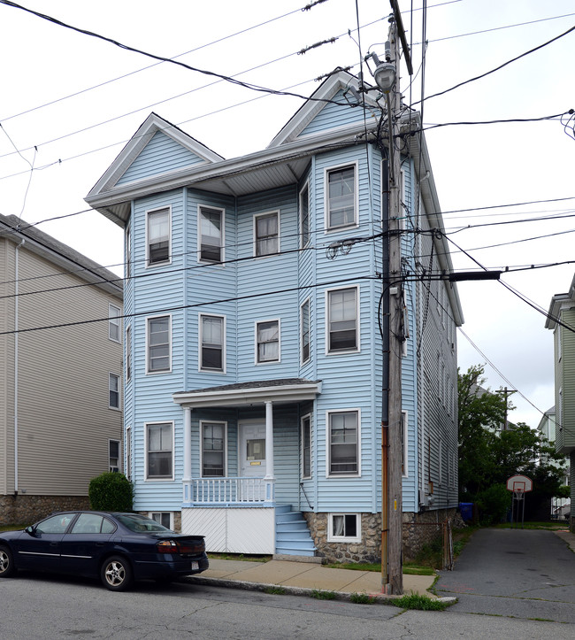 91 Hathaway St in New Bedford, MA - Building Photo - Building Photo