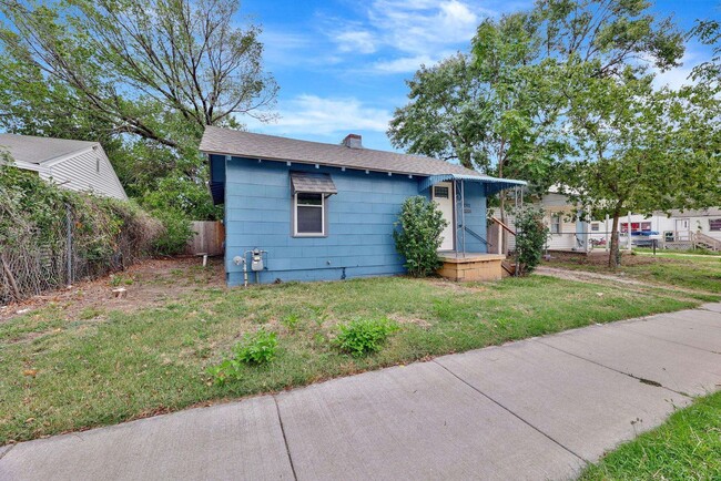 1312 S Meridian Ave in Wichita, KS - Foto de edificio - Building Photo