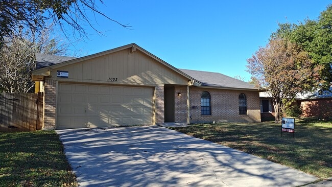 property at 1003 N 4th St