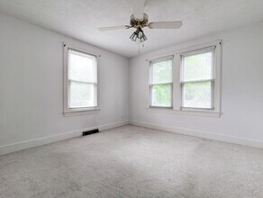 2014 Holland St in West Columbia, SC - Building Photo - Building Photo