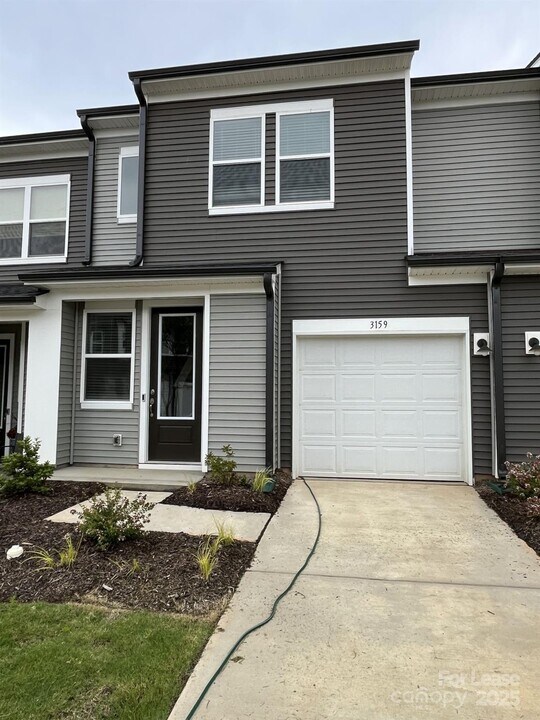 3159 Hutton Gdns Ln in Charlotte, NC - Building Photo