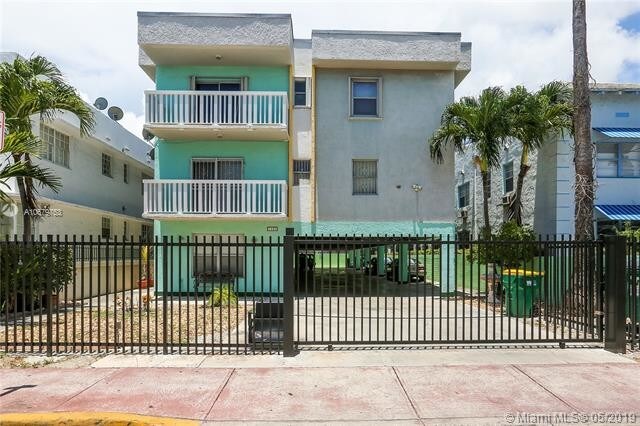 1530 Pennsylvania Ave-Unit -301 in Miami Beach, FL - Building Photo
