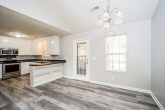 102 Dartmouth Ct in Goose Creek, SC - Building Photo - Building Photo