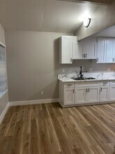 331 Wakefield in Anaheim, CA - Foto de edificio - Building Photo