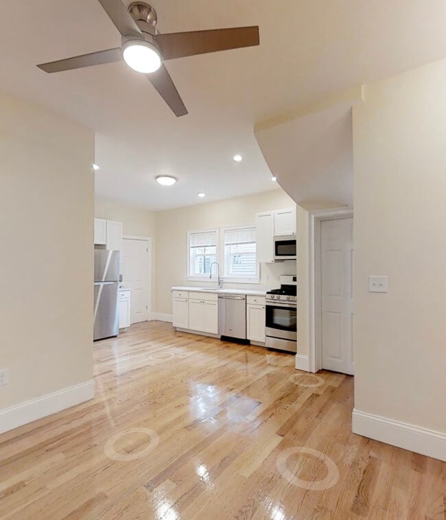 8 Claremon St, Unit 1, Unit 1