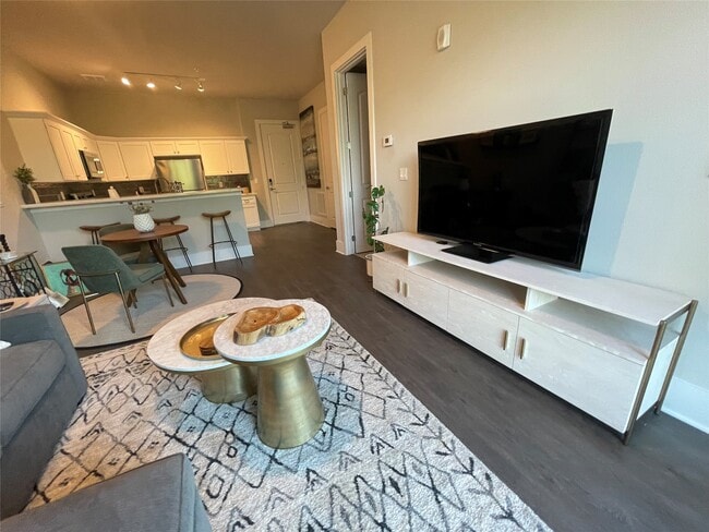 property at 2727 Houston Ave