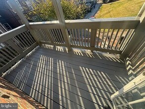 1300 N Kenwood Ave in Baltimore, MD - Foto de edificio - Building Photo