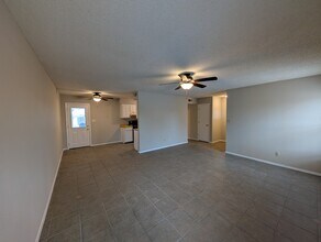 316 S Ave E in Collinsville, OK - Foto de edificio - Building Photo