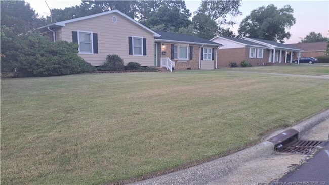 2914 Player Ave