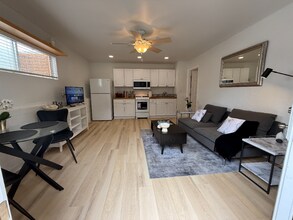 2703 East St in Oceanside, CA - Foto de edificio - Building Photo