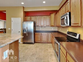 1141 W Tenniel Dr in Green Valley, AZ - Foto de edificio - Building Photo