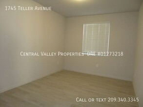 1745 Teller Ave in Manteca, CA - Building Photo - Building Photo