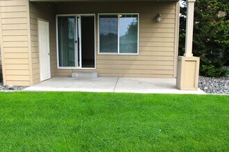 48 Beacon Dr, Unit Unit A in East Wenatchee, WA - Foto de edificio - Building Photo
