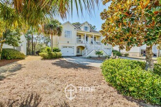 2242 Magnolia Meadows Dr in Mount Pleasant, SC - Building Photo - Building Photo