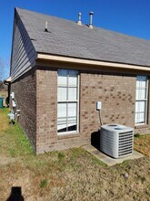 10052 Lynham Cove, Unit 307 in Cordova, TN - Foto de edificio - Building Photo