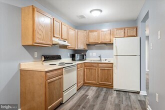 1284 S Ox Rd in Woodstock, VA - Building Photo - Building Photo