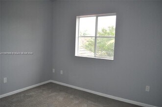 8306 Santa Monica Ave in Tamarac, FL - Building Photo - Building Photo