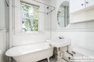 49 Worthington St, Unit 35 in Boston, MA - Foto de edificio - Building Photo