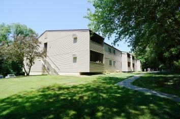 Cameron Heights in Portage, WI - Foto de edificio