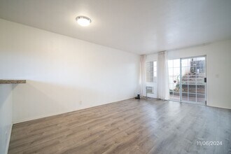 94-1469 Waipio Uka St in Waipahu, HI - Building Photo - Building Photo