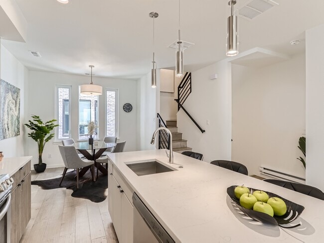 property at 1920 Hooker St