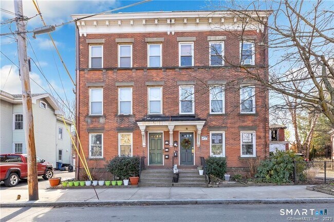 property at 100 Lyon St