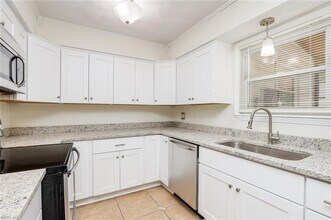 3257 Yorkborough Way in Virginia Beach, VA - Building Photo - Building Photo