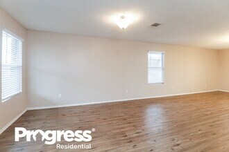 317 Blairwood Dr in Fort Worth, TX - Foto de edificio - Building Photo