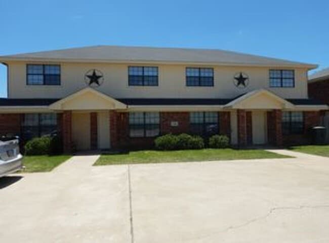 property at 1100 Lansberry Ct