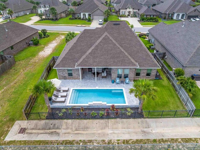 4807 Foxtail Palm Dr