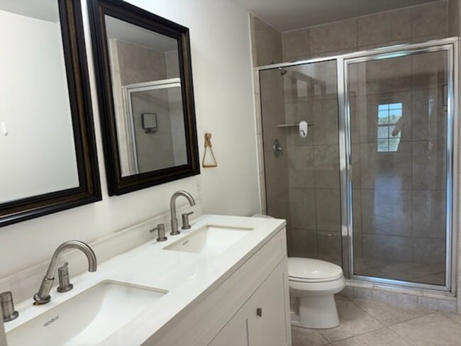 property at 886 Park Ave