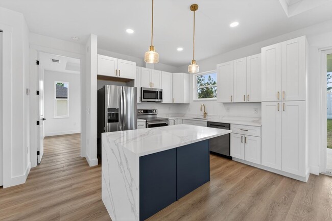 14242 Ingraham Blvd in Port Charlotte, FL - Building Photo - Building Photo