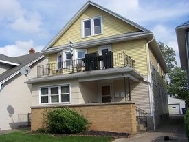 93 Lovering Ave, Unit Upper in Buffalo, NY - Building Photo