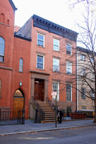 133 Henry St Apartments