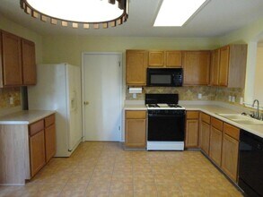 17418 Dashwood Creek Dr in Pflugerville, TX - Building Photo - Building Photo