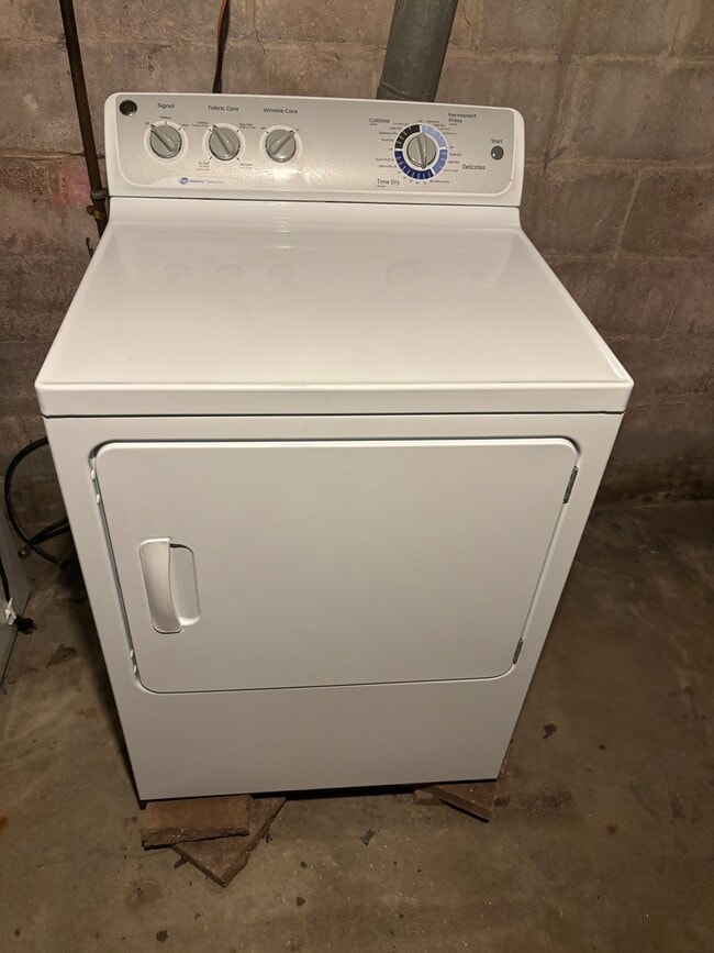 1711 N 19th St, Unit 1711 Lower unit in Sheboygan, WI - Foto de edificio - Building Photo