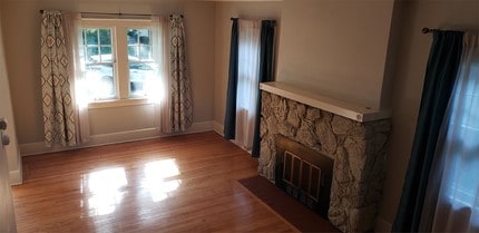 914 N Chicago Ave in Rockford, IL - Building Photo - Building Photo