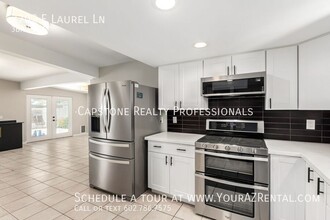 3702 E Laurel Ln in Phoenix, AZ - Building Photo - Building Photo