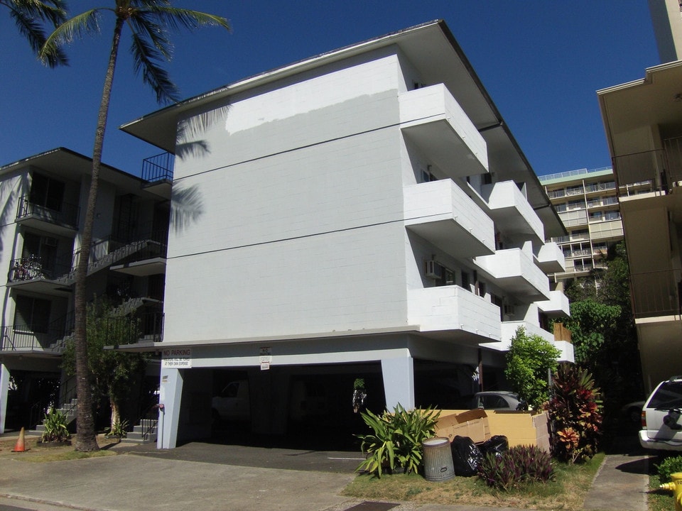 437 Pau St in Honolulu, HI - Building Photo