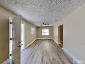1721 W Comanche Ave in Tampa, FL - Building Photo - Building Photo