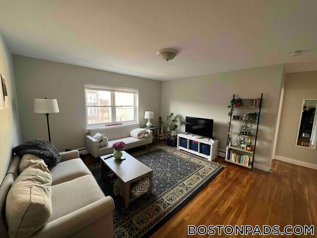61 Selkirk Rd in Boston, MA - Building Photo - Building Photo