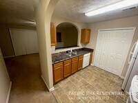 3158 Panthers Trce photo'