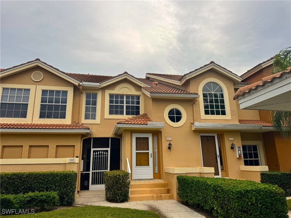 13046 Amberley Ct in Bonita Springs, FL - Building Photo