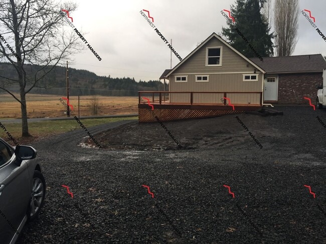 1807 Salzer Valley Rd in Centralia, WA - Building Photo - Building Photo