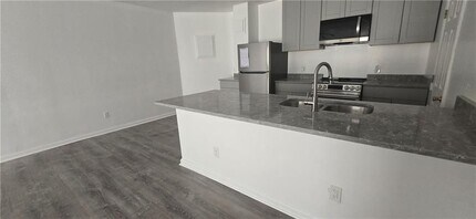 4951 Larkspur Ln in College Park, GA - Building Photo - Building Photo