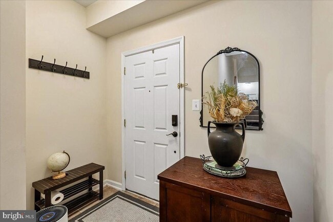 43610 Hampshire Crossing Square in Leesburg, VA - Building Photo - Building Photo