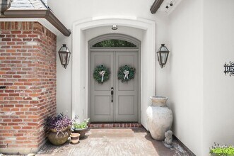 19537 S Harrells Ferry Rd, Unit 701-02 in Baton Rouge, LA - Building Photo - Building Photo