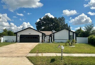 1052 Manchester Cir in Winter Park, FL - Building Photo - Building Photo