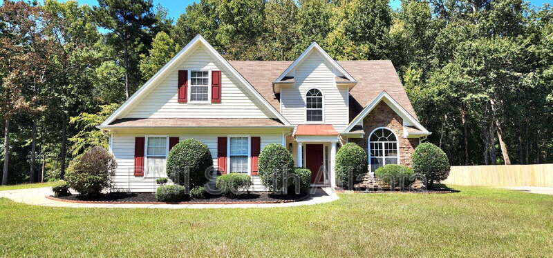 235 Briarsweet Way in Fayetteville, GA - Building Photo